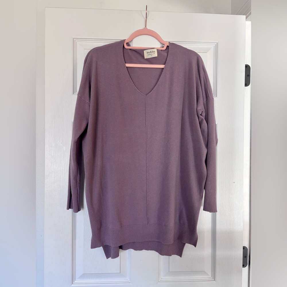 Ivy & Leo Lilac Oversized Tunic Sweater, Never worn!, Size M/L
